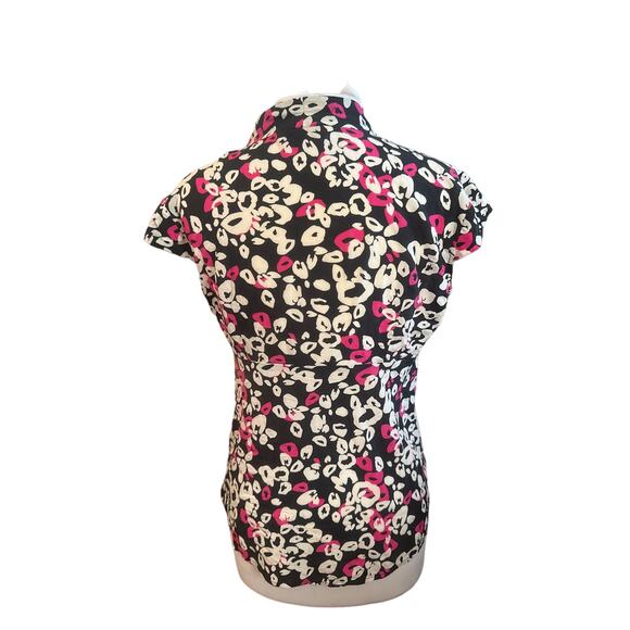 Women M Trina Turk Black Printed Blouse Shirt Top Silk Short Sleeved Black Pink - Picture 4 of 6